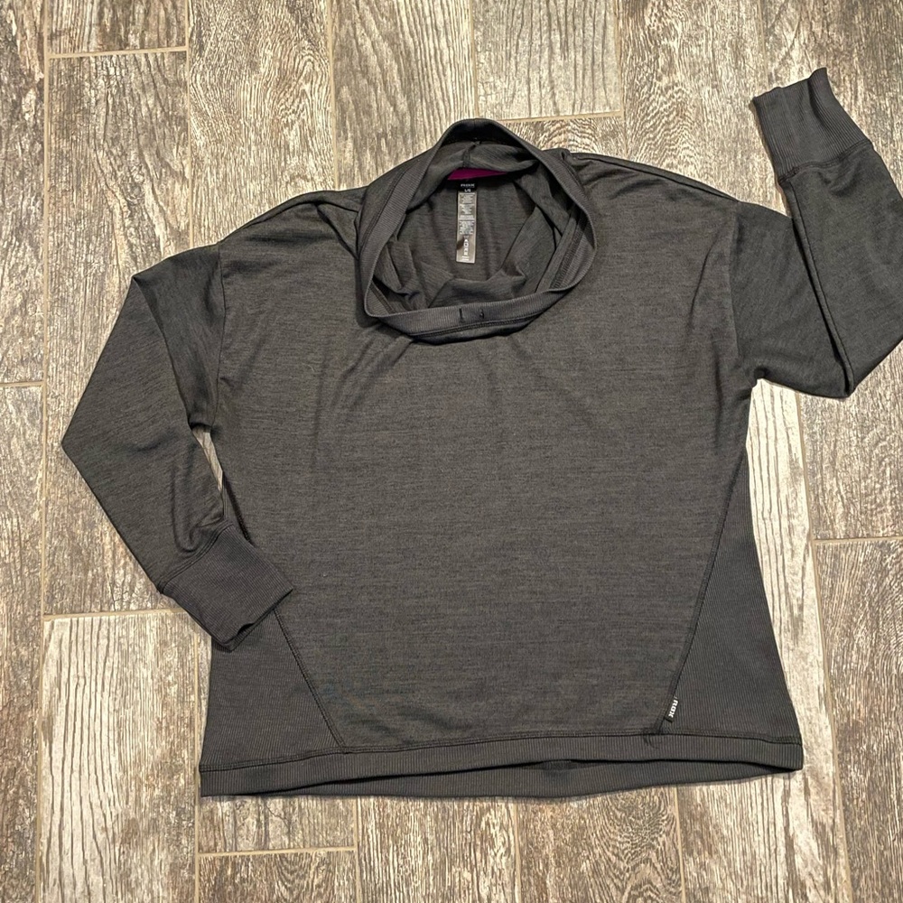 💜 3/$25 RBX cowlneck pullover. Light weight knit/ mixed media